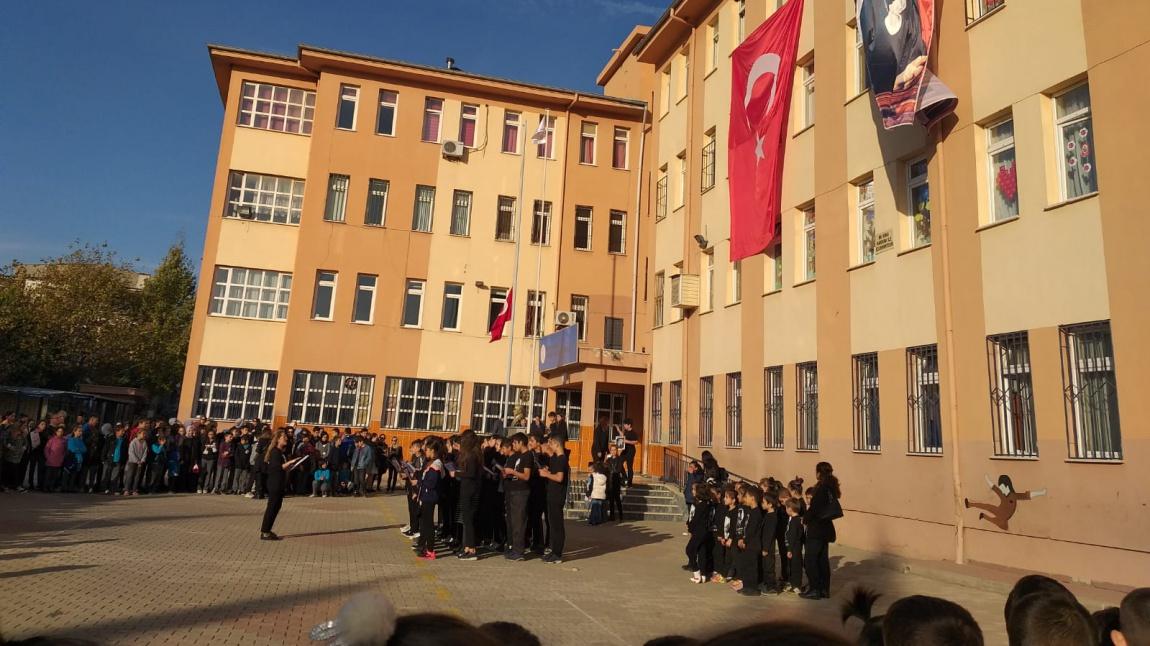 Şehit Mehmet Güngör Ortaokulu Fotoğrafı